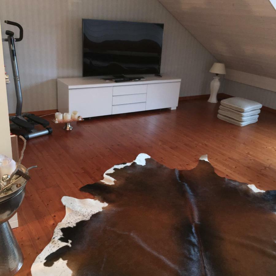 Ruheges Zimmer, 100 M Zum See, Strandbad Bottighofen